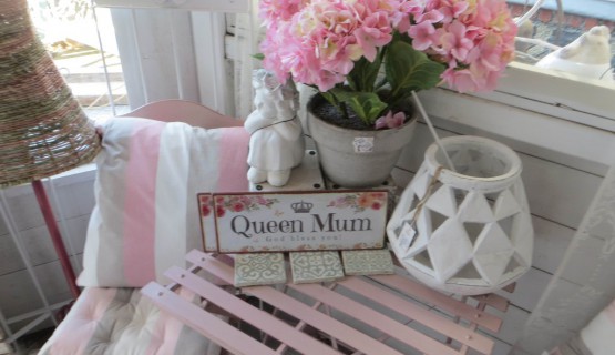 Quen Mum l&auml;&szlig;t gr&uuml;&szlig;en
