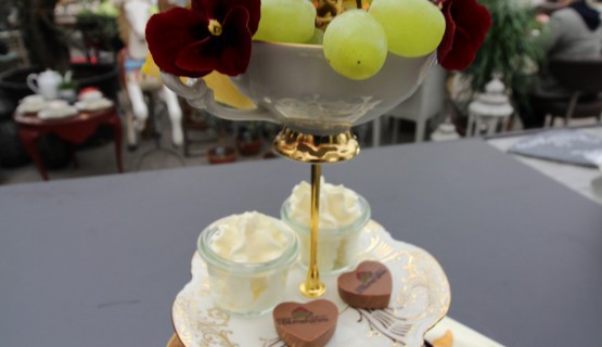 Eisbecher s&acute;Blumeh&auml;fele